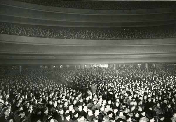 6000 seat Gaumont Palace in Paris, once the largest cinema in the world